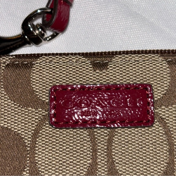 COACH F51775 Park Signature Jacquard Wallet Wristlet - Picture 2 of 8